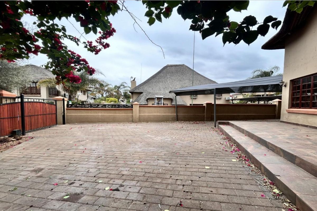 5 Bedroom House to Rent  in Melodie - Photo 3