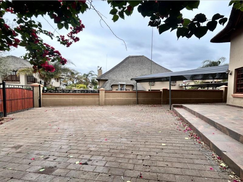 5 Bedroom House to Rent  in Melodie - Photo 3