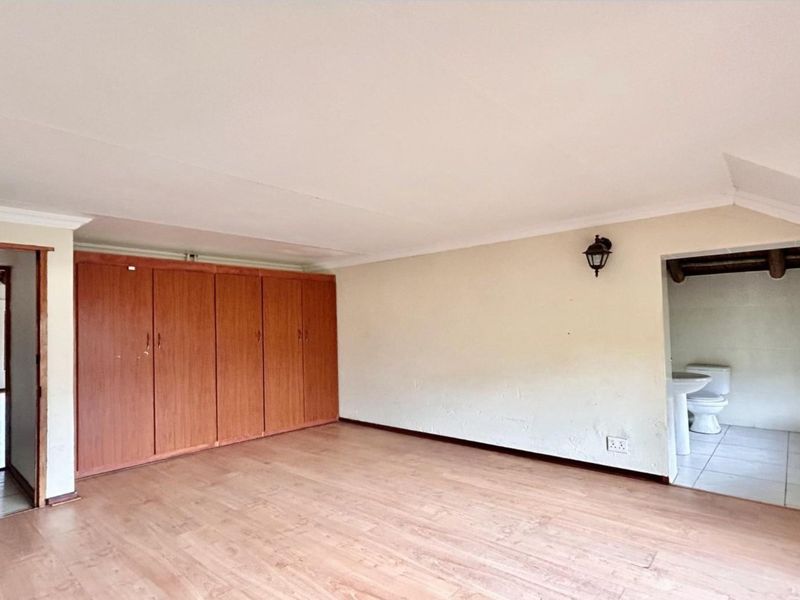 5 Bedroom House to Rent  in Melodie - Photo 7