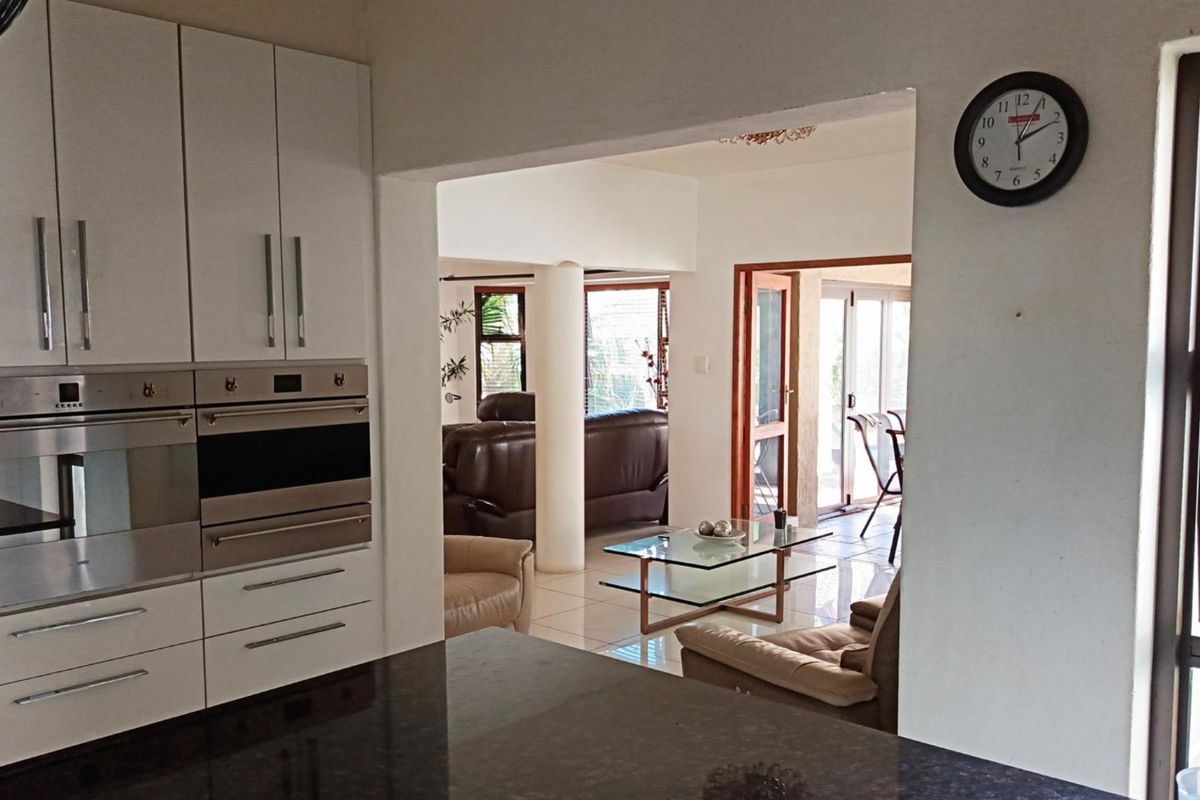 3 Bedroom House for Sale in Glen Erasmia - Photo 5