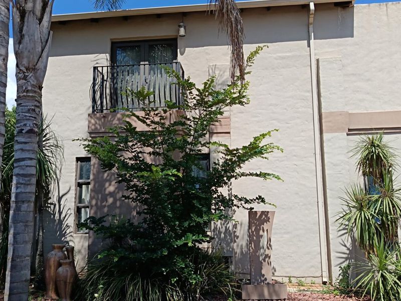 3 Bedroom House for Sale in Glen Erasmia - Photo 8