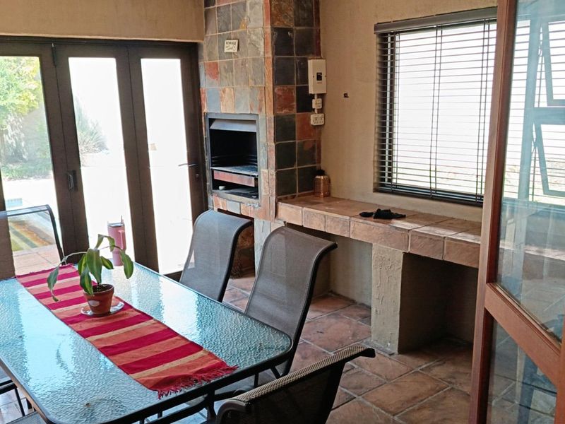 3 Bedroom House for Sale in Glen Erasmia - Photo 7