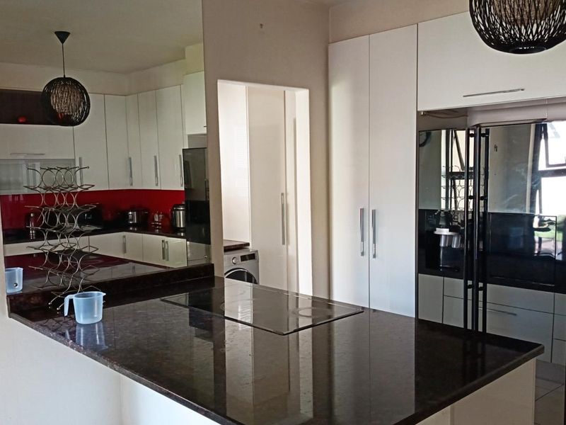 3 Bedroom House for Sale in Glen Erasmia - Photo 3