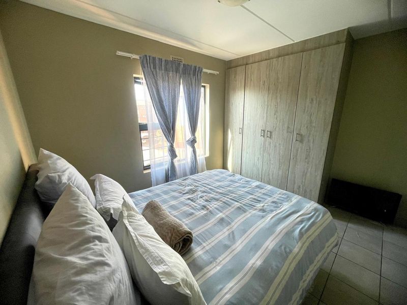 Book a viewing with me today! - Photo 10