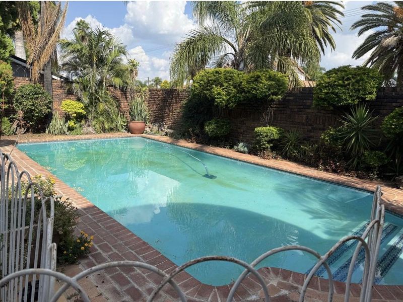 SPACIOUS FAMILY HOME FOR SALE IN CENTRAL NIRVANA!!! - Photo 4