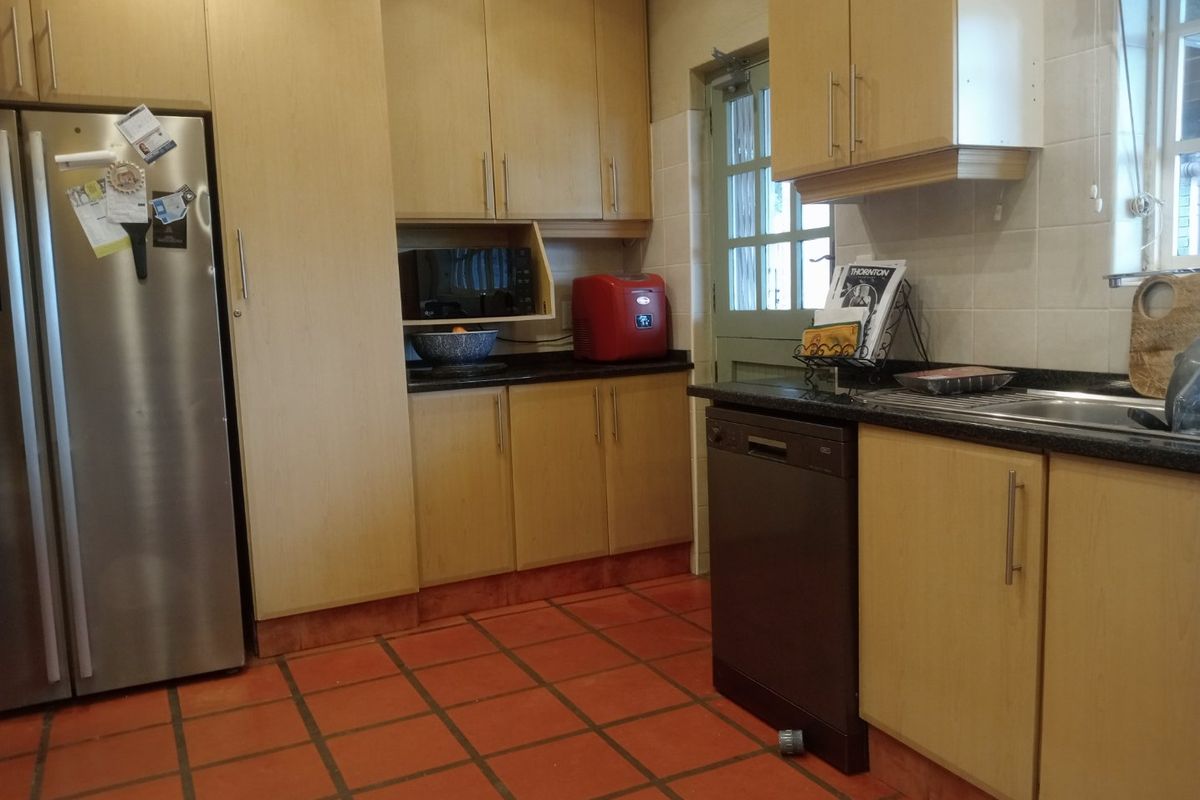 A family home - Winston Park  - Photo 3
