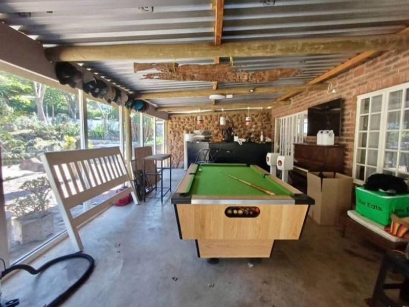 A spacious family home - Westriding - Photo 10