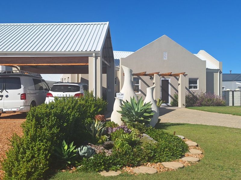 3 bed Super-Stylish Country-Cottage at the Sea-Side! - Photo 2
