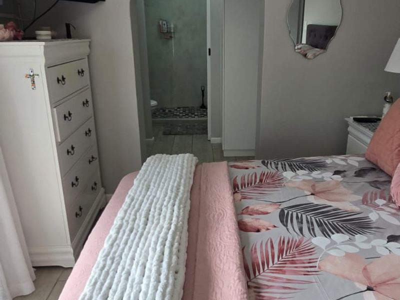 Two bedroom cottage to rent in Hoekwil - Photo 10