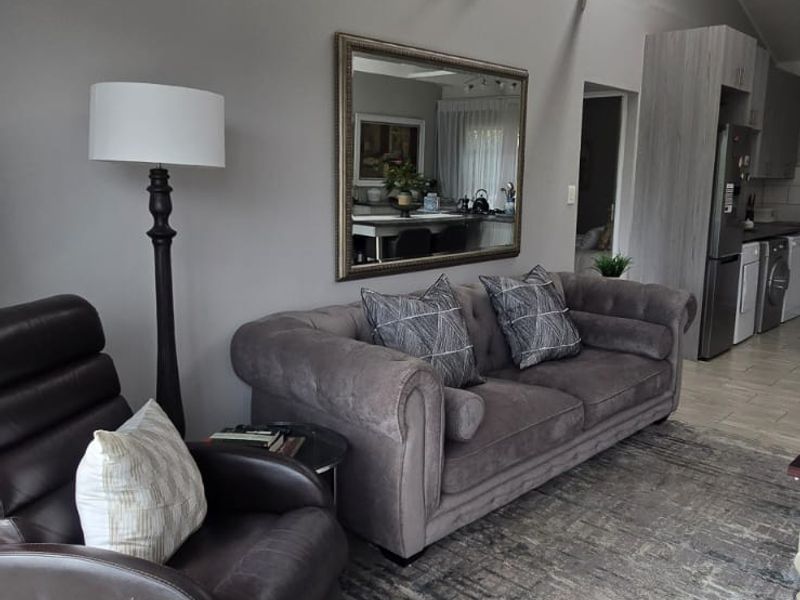 Two bedroom cottage to rent in Hoekwil - Photo 7