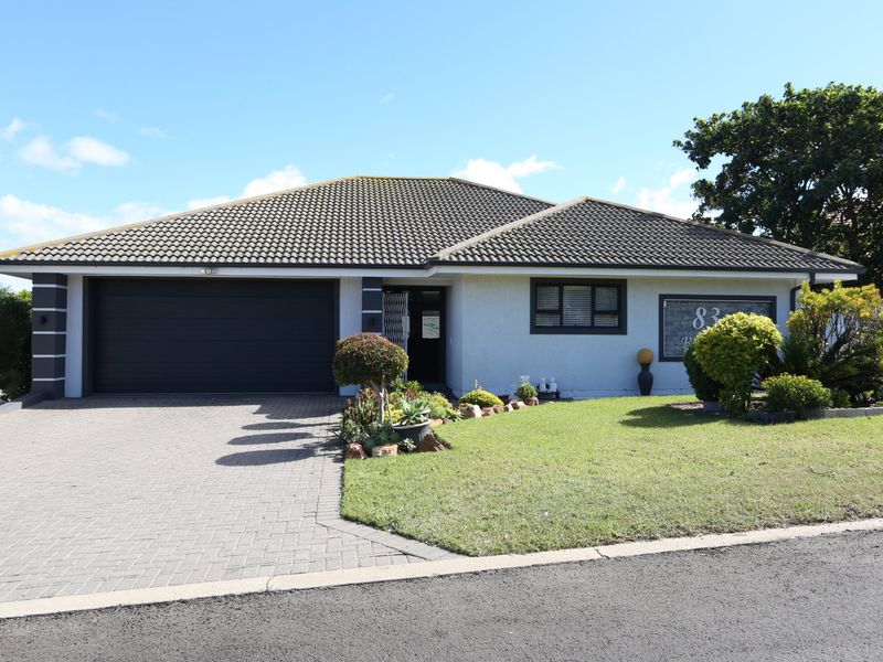 5 Bedroom House in Reebok with Rental Income Potential  - Photo 2