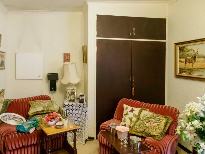 Spacious 3 Bedroom Home in Horison - Photo 8