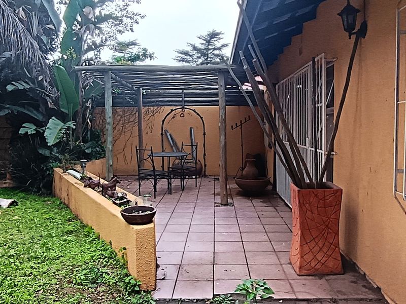 Three bedroom house for sale in prime location - Photo 2