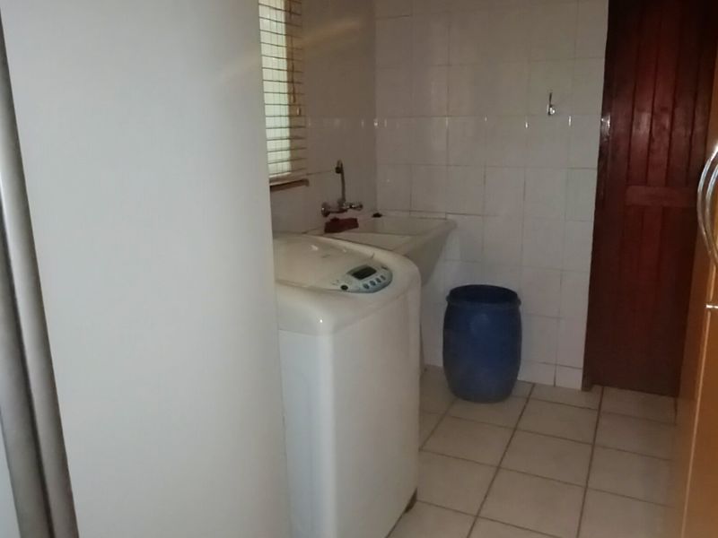 Three bedroom house for sale in prime location - Photo 9
