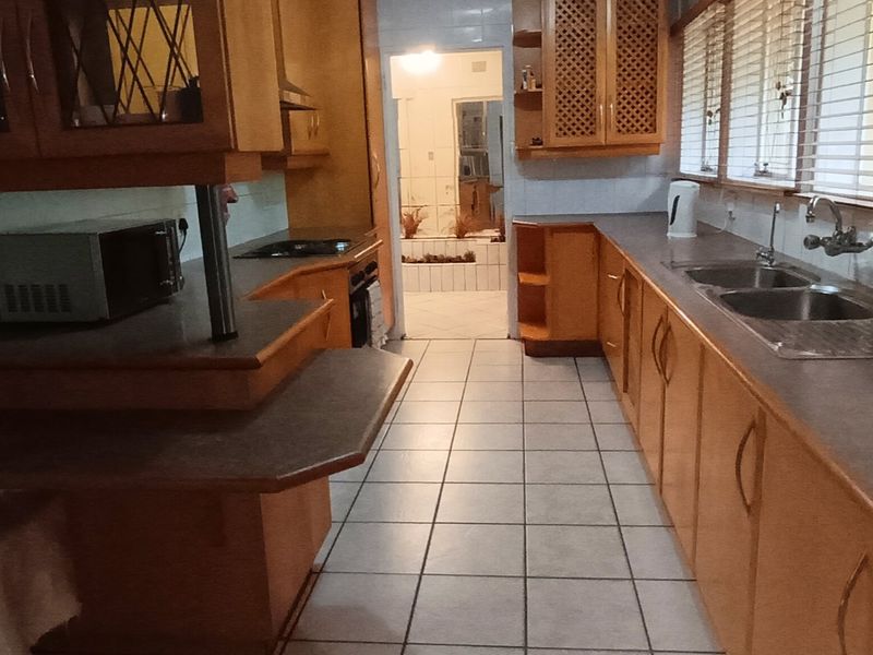 Three bedroom house for sale in prime location - Photo 8
