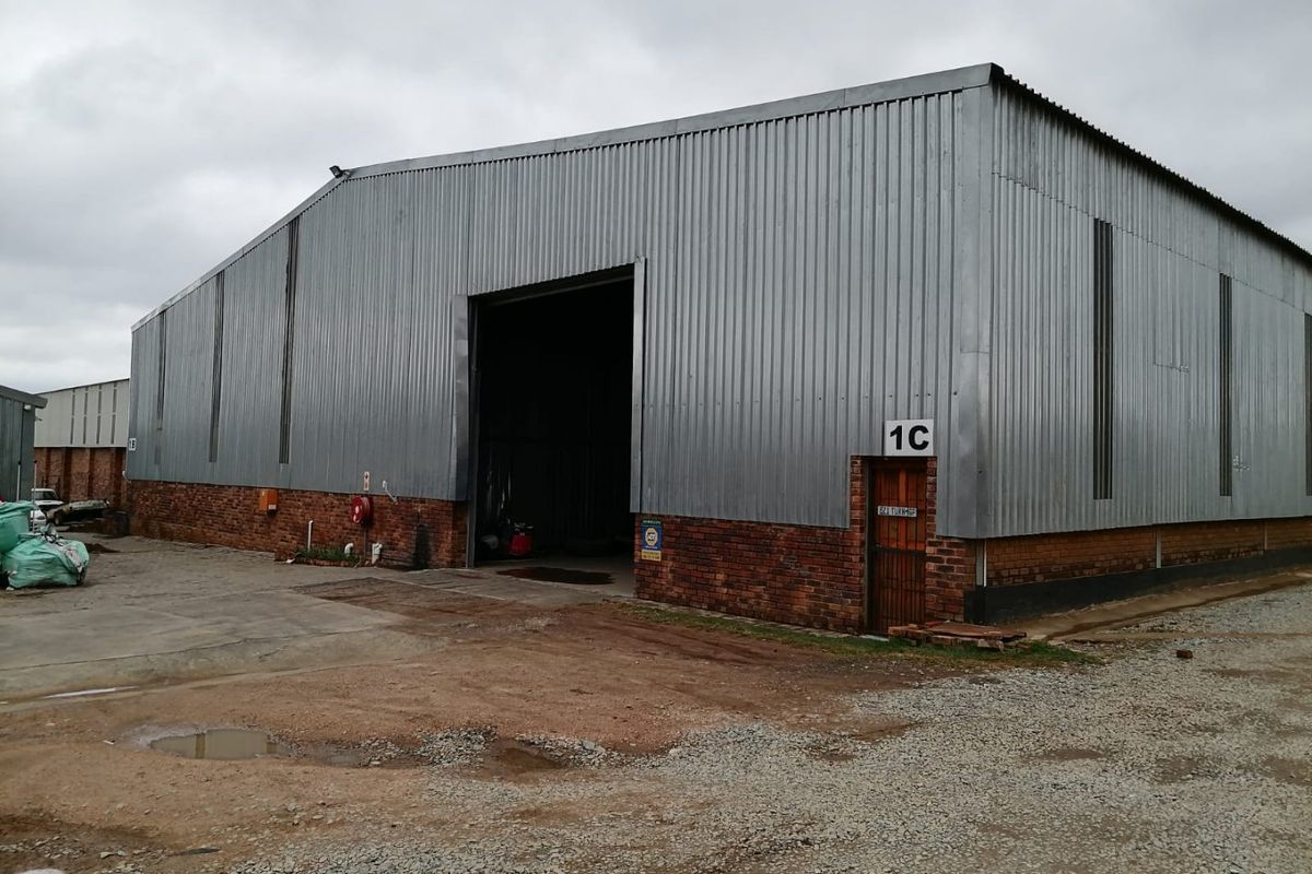 500 SQUARE METERS INDUSTRIAL BUSINESS PROPERTY FOR RENTAL - Photo 3