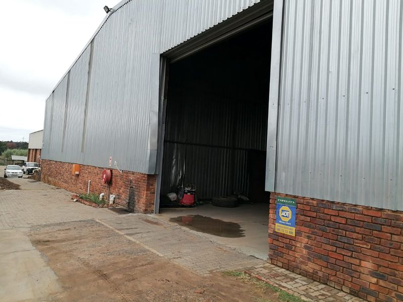 500 SQUARE METERS INDUSTRIAL BUSINESS PROPERTY FOR RENTAL - Photo 4