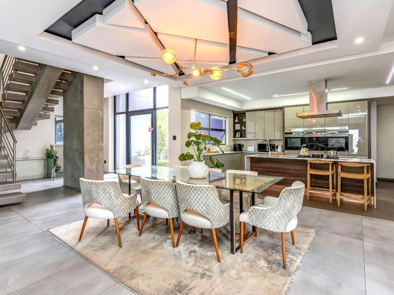 5 Bedroom House for Sale in in Cedar Creek Estate - Photo 3