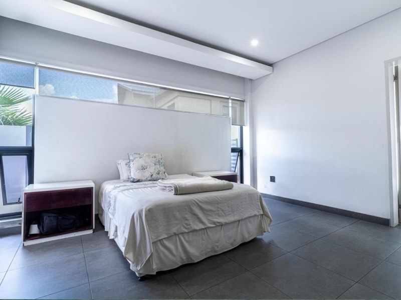 5 Bedroom House for Sale in in Cedar Creek Estate - Photo 7