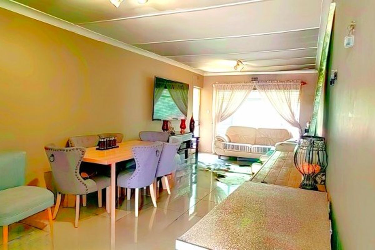 Cozy Home - Photo 3