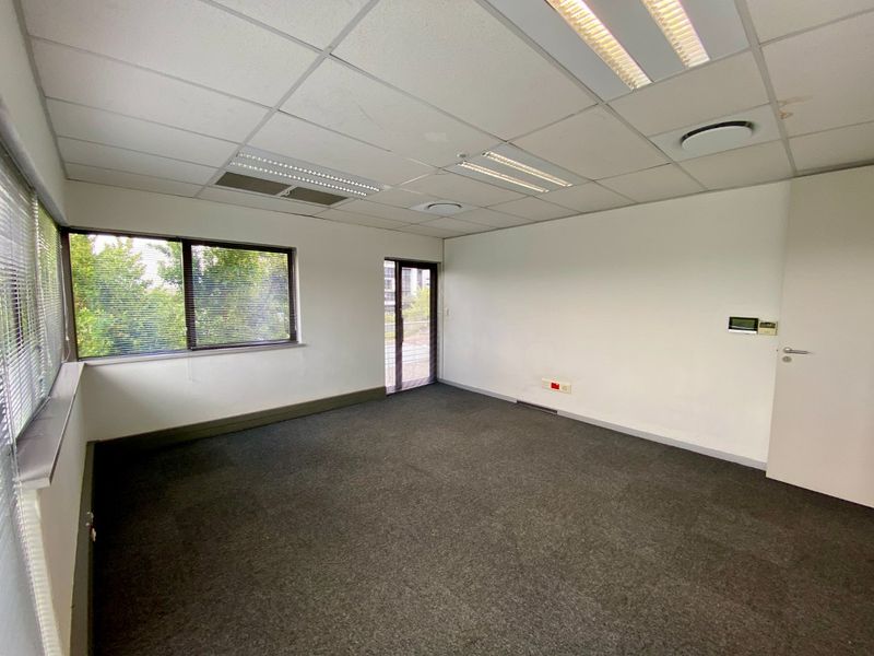 P-Grade Office Suite Available In Midrand - Photo 9
