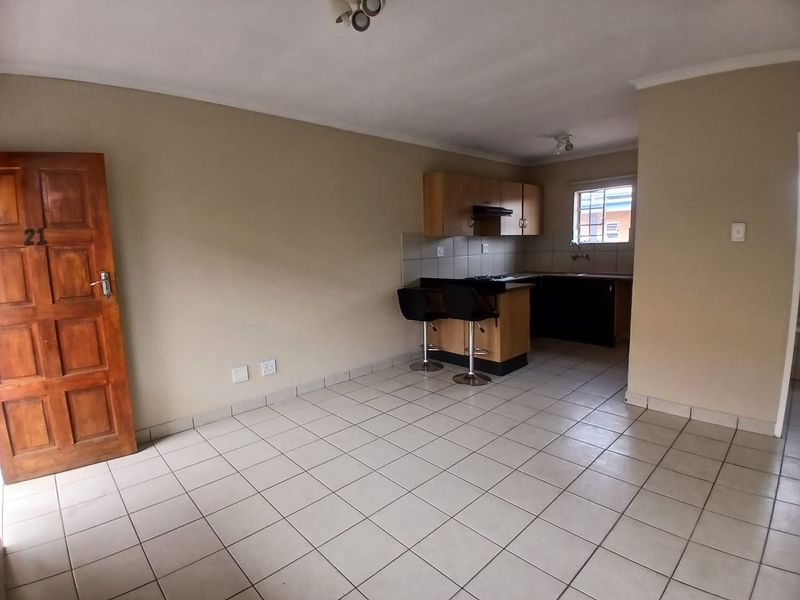 Your Dream Starter Home Awaits! - Photo 5