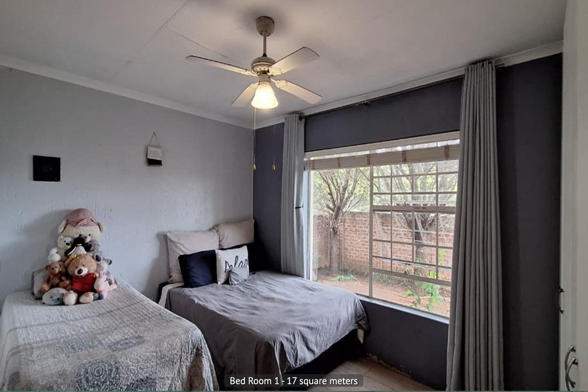 2 Bedroom Townhouse for Sale in Broadacres - Photo 5