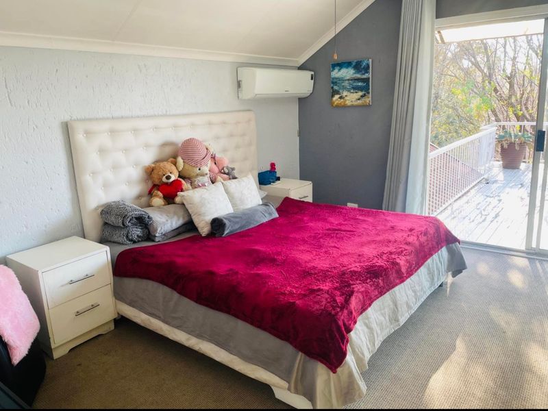 2 Bedroom Townhouse for Sale in Broadacres - Photo 7