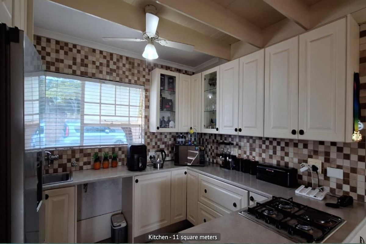 2 Bedroom Townhouse for Sale in Broadacres - Photo 2