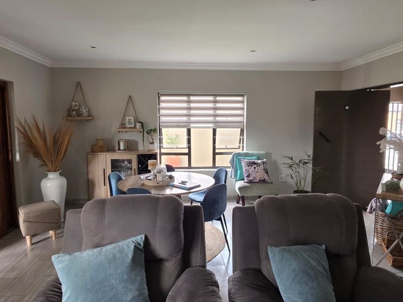 Modern 3-Bedroom Cluster Home for Sale in Beyers Park - Photo 3
