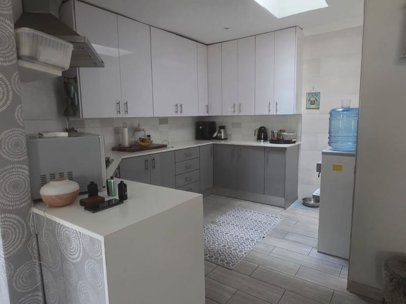 Modern 3-Bedroom Cluster Home for Sale in Beyers Park - Photo 8