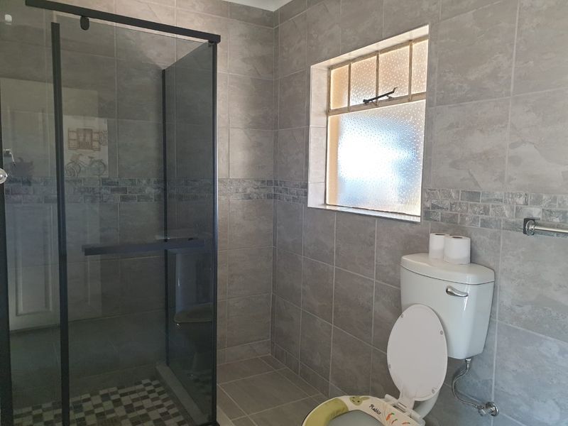 Rental Home in Esther Park - Photo 10