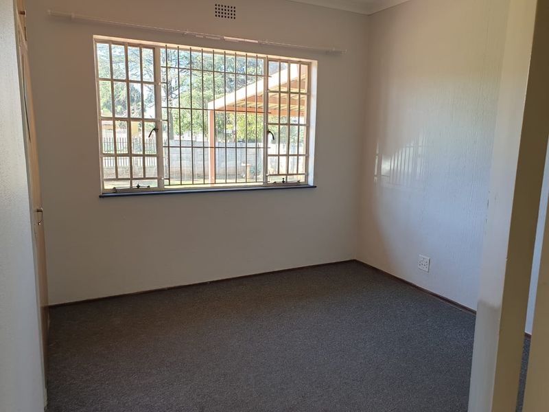 Rental Home in Esther Park - Photo 9