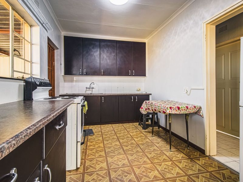 Rental Home in Esther Park - Photo 7