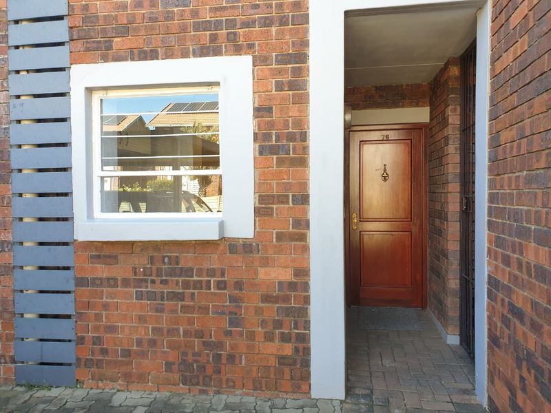 Fantastic investment or home for a fist time buyer! - Photo 10