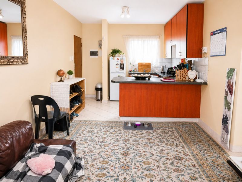 2 Bedroom Modern Vorna Valley Apartment with fibre access - Photo 3