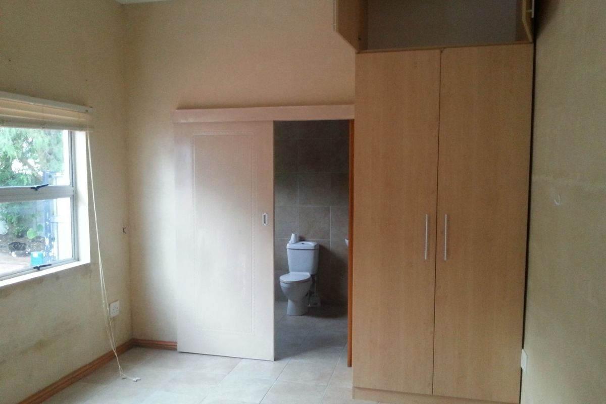 Studio apartment in Table View - Photo 4