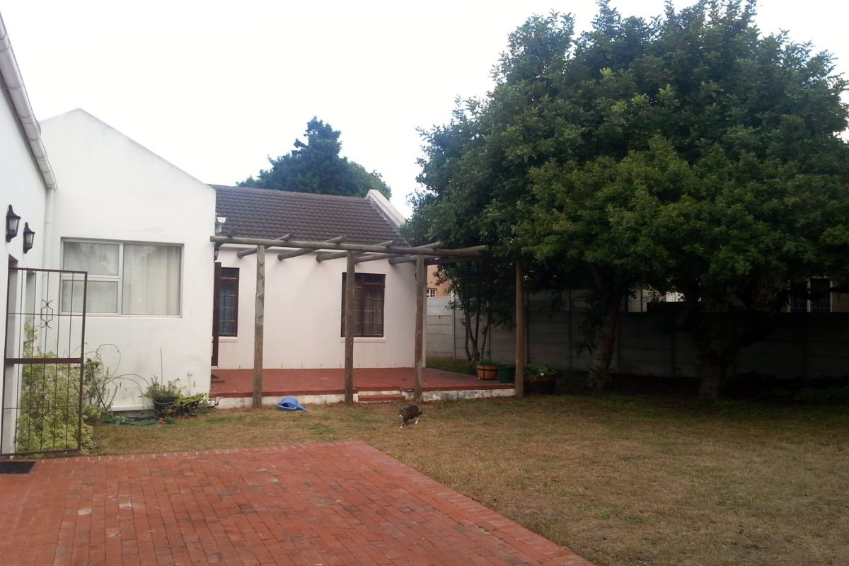 Studio apartment in Table View - Photo 2