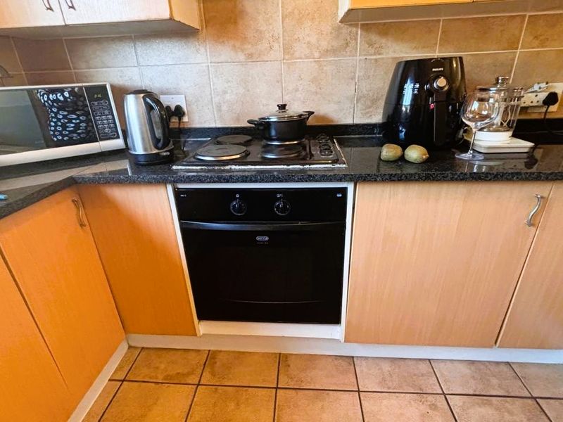 3 Bedroom 2 Bathroom apartment in Eco Park - Photo 6