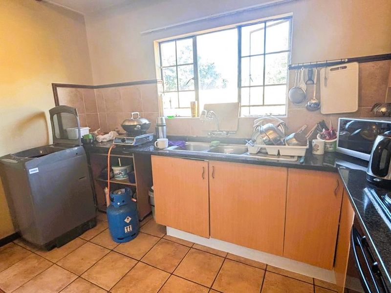 3 Bedroom 2 Bathroom apartment in Eco Park - Photo 7