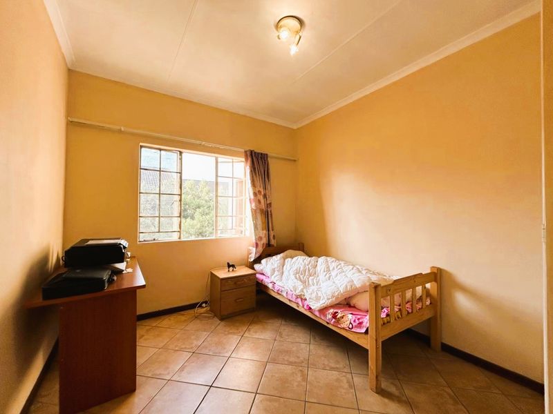 3 Bedroom 2 Bathroom apartment in Eco Park - Photo 7