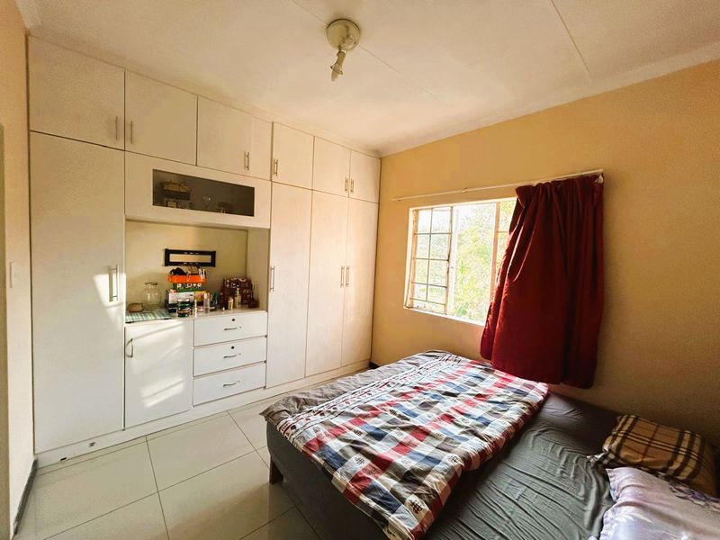 3 Bedroom 2 Bathroom apartment in Eco Park - Photo 2