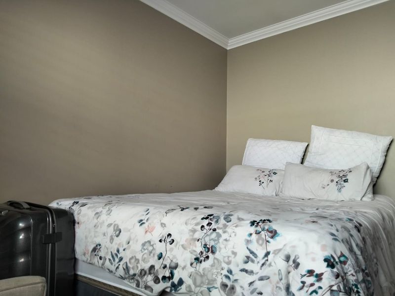 3 bedroom 2 bathroom Home in Amberfield Valley - Photo 9