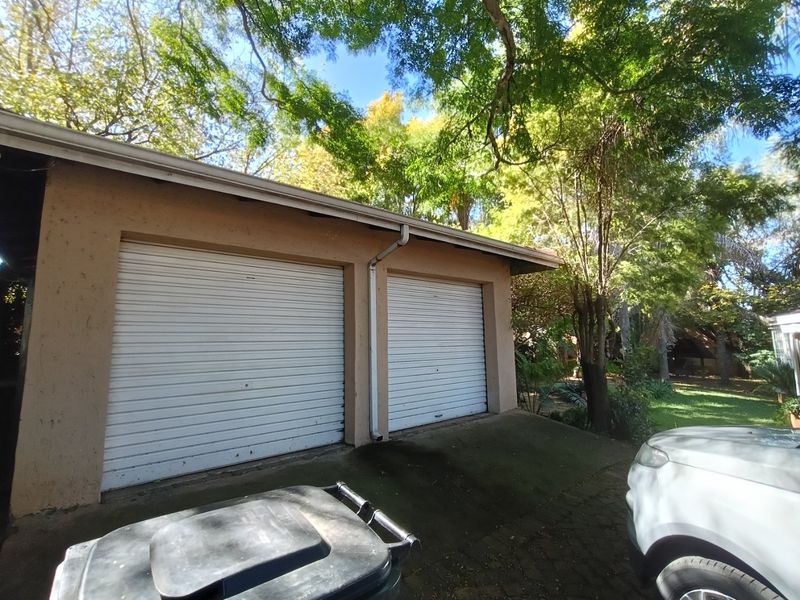 Lovely 3 Bedroom Home for Sale in Kempton Park - Photo 9