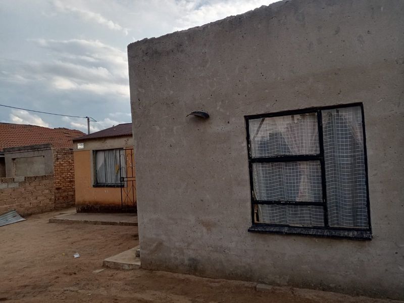 House available for sale!!  - Photo 3