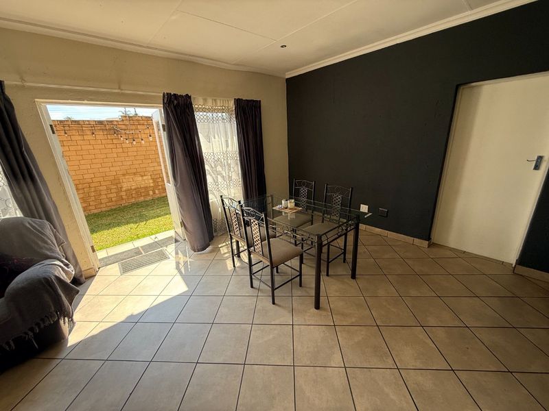 Safe & Spacious! - Photo 4