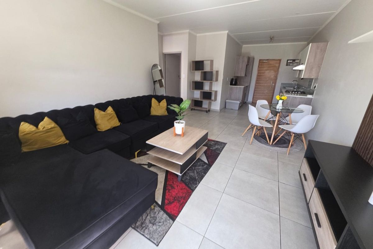 TWO BEDROOM ONE FULL BATHROOM GROUND FLOOR UNIT TO LET IN GLEN MARAIS  - Photo 4