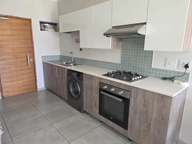 TWO BEDROOM ONE FULL BATHROOM GROUND FLOOR UNIT TO LET IN GLEN MARAIS  - Photo 3