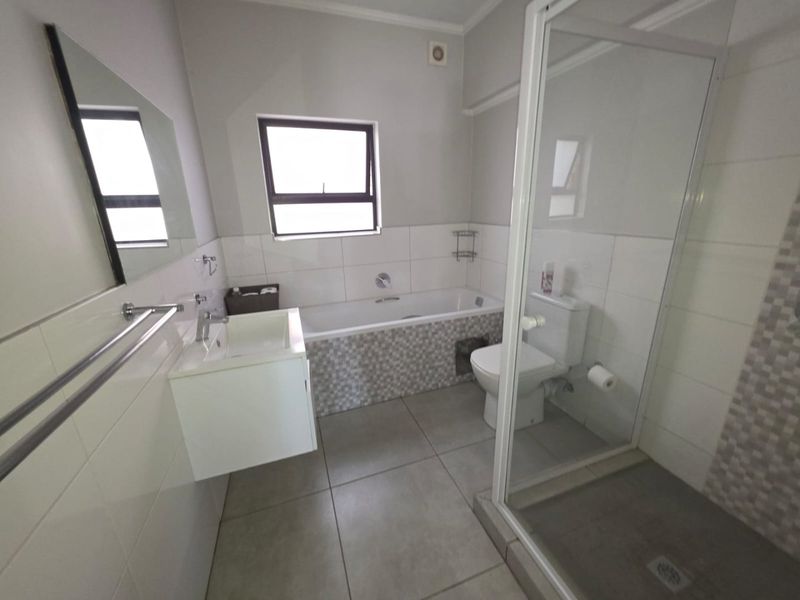 TWO BEDROOM ONE FULL BATHROOM GROUND FLOOR UNIT TO LET IN GLEN MARAIS  - Photo 10