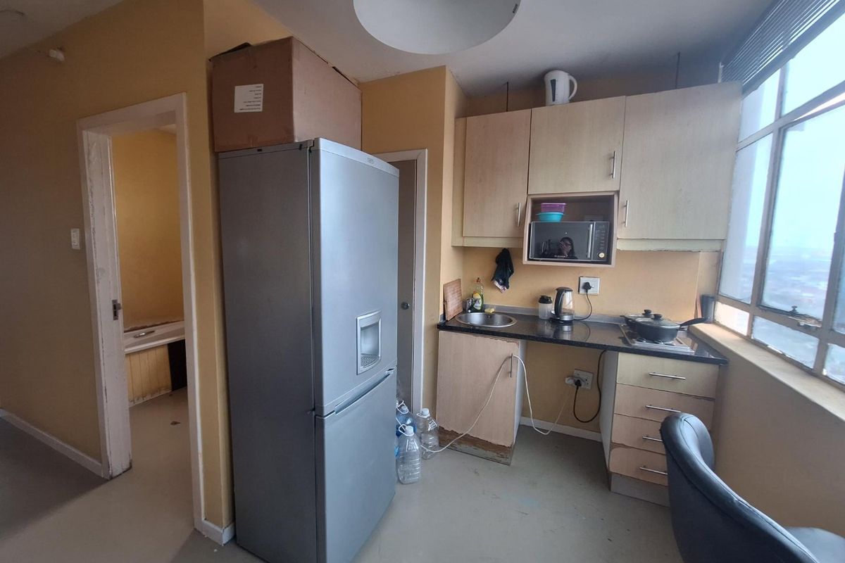 Bachelor Apartment in Bulwer - Photo 3